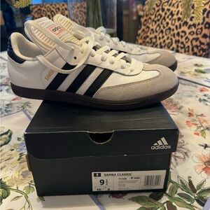 Adidas Samba Classic Sneakers